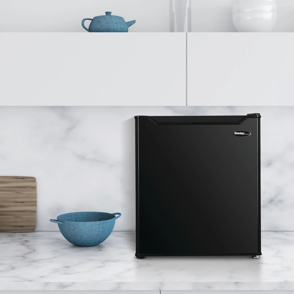 1.6 Cu.ft. Countertop Mini Refrigerator R76856